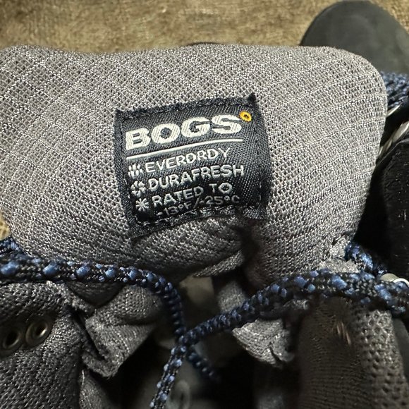 BOGS TUMALO LEATHER WATERPROOF HIKING CASUAL BOOTS 9 NEW
